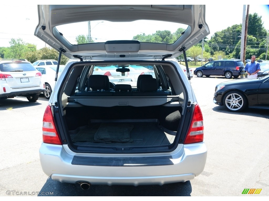 2004 Forester 2.5 XT - Platinum Silver Metallic / Gray photo #8