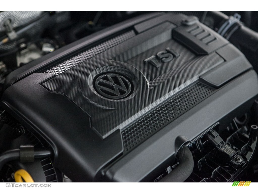 2015 Volkswagen Golf GTI 4-Door 2.0T Autobahn Marks and Logos Photos