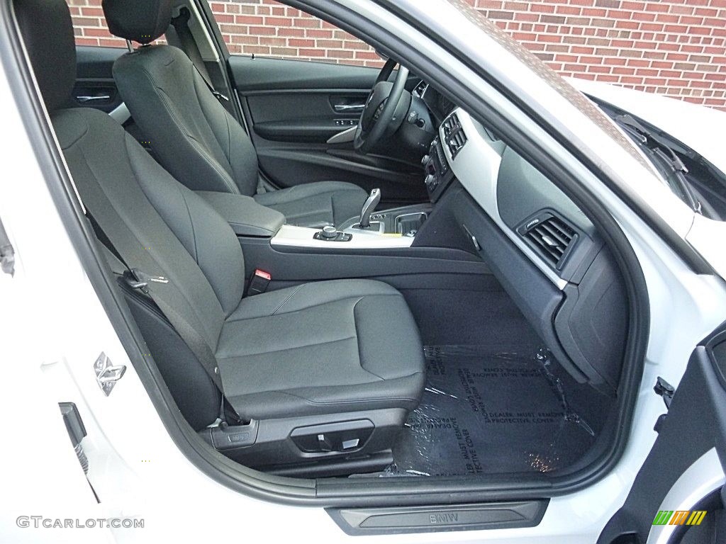 2013 3 Series 320i xDrive Sedan - Alpine White / Black photo #18