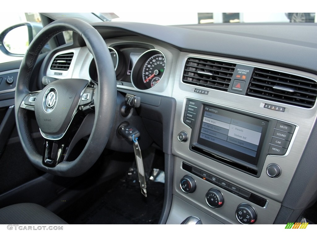 2016 Volkswagen Golf 4 Door 1.8T S Controls Photo #114731418