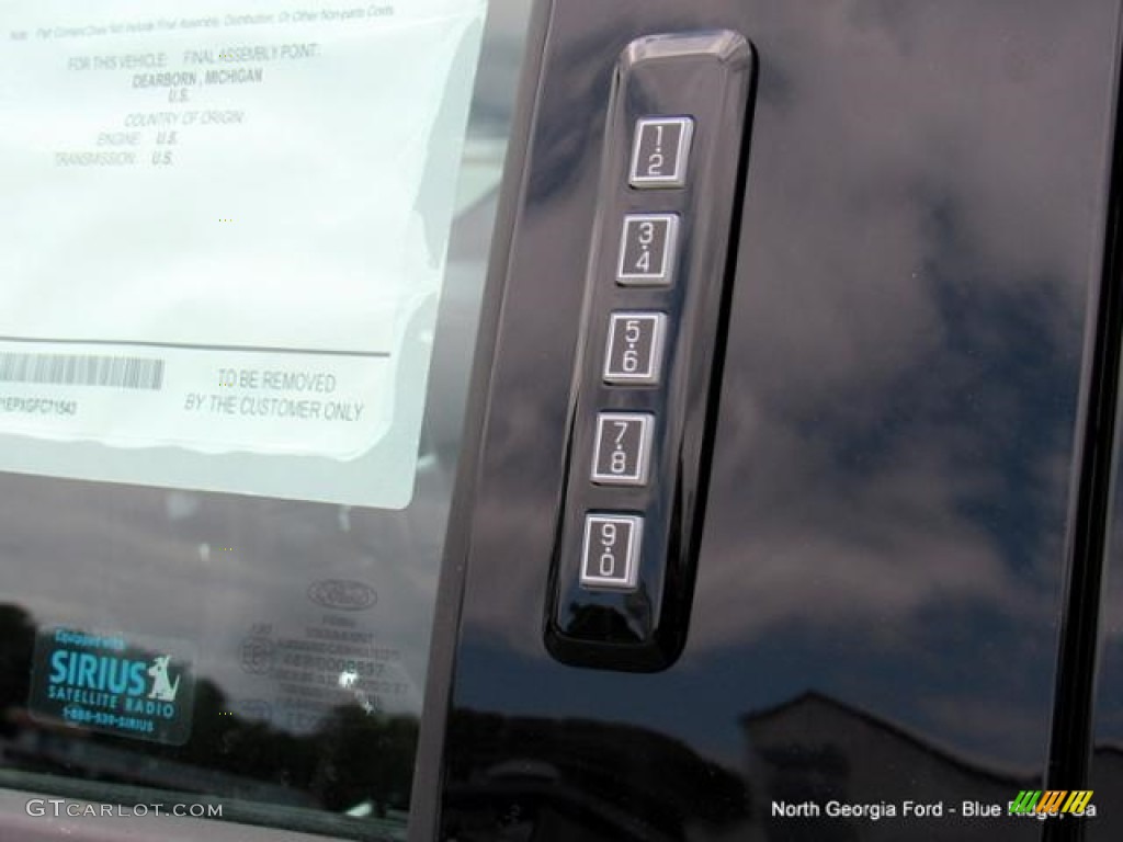 2016 F150 XLT SuperCrew 4x4 - Blue Flame / Black photo #28