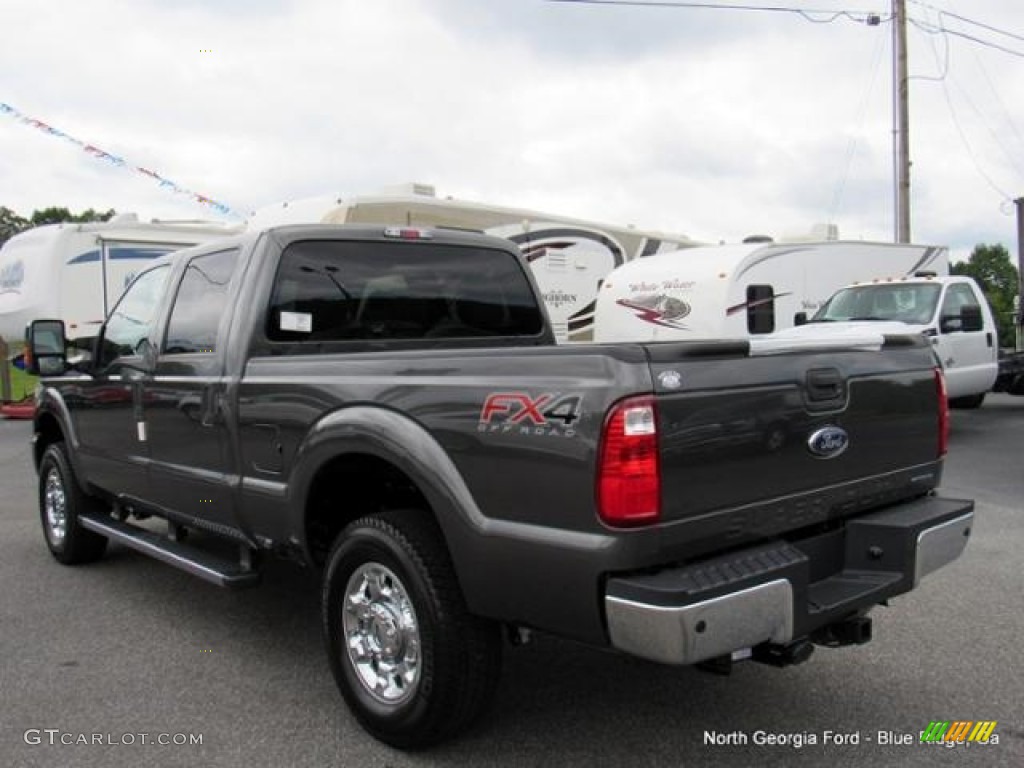 2016 F250 Super Duty XLT Crew Cab 4x4 - Magnetic Metallic / Steel photo #3