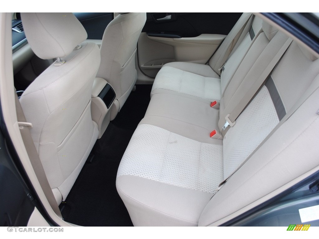 2013 Camry LE - Cypress Green Metallic / Ivory photo #19