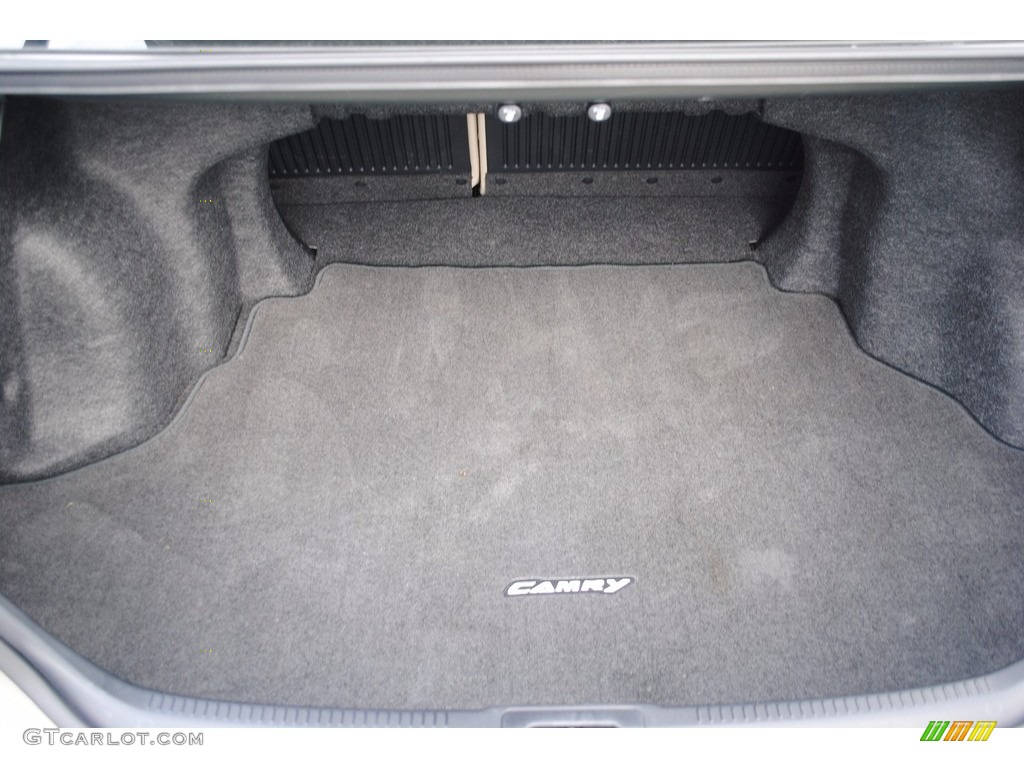 2013 Camry LE - Cypress Green Metallic / Ivory photo #26