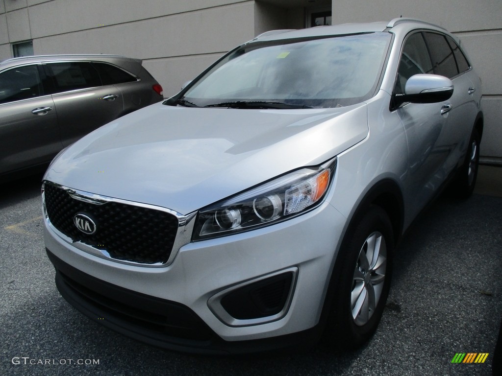 Sparkling Silver 2016 Kia Sorento LX Exterior Photo #114740085