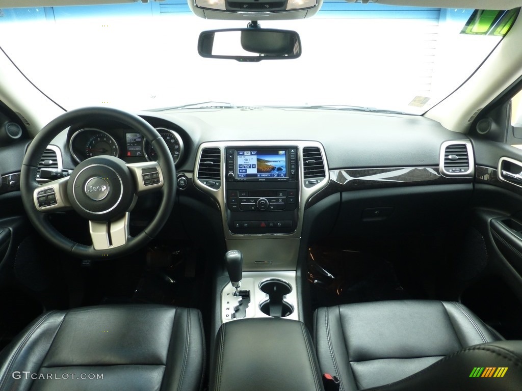 2011 Grand Cherokee Laredo X Package 4x4 - Bright Silver Metallic / Black photo #6
