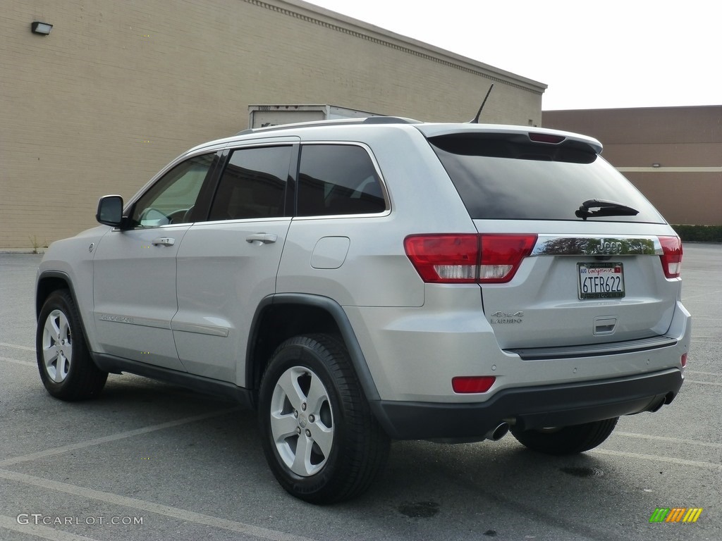 2011 Grand Cherokee Laredo X Package 4x4 - Bright Silver Metallic / Black photo #26