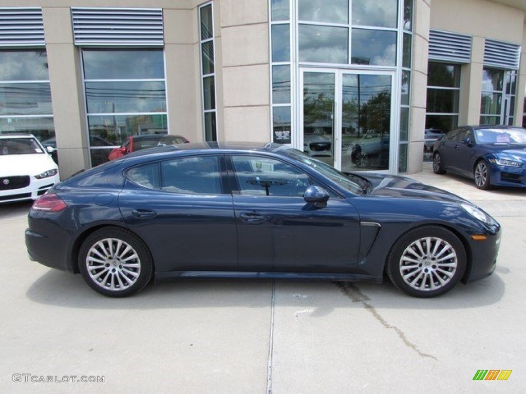 2014 Panamera 4 - Dark Blue Metallic / Black photo #6