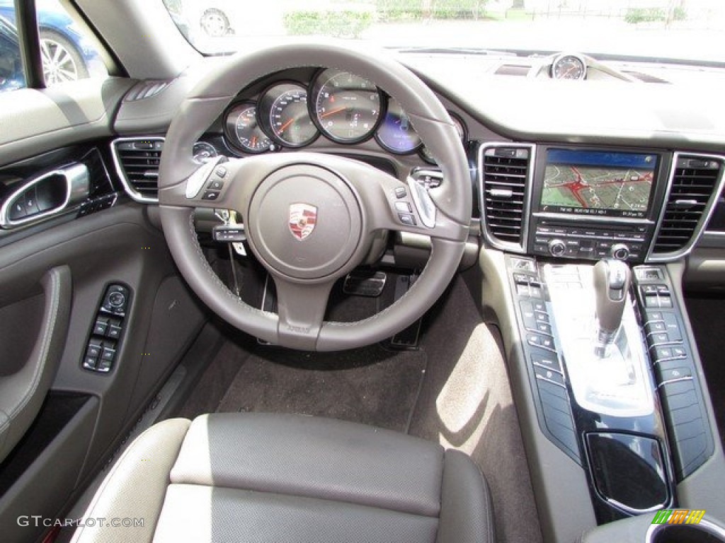 2014 Panamera 4 - Dark Blue Metallic / Black photo #13
