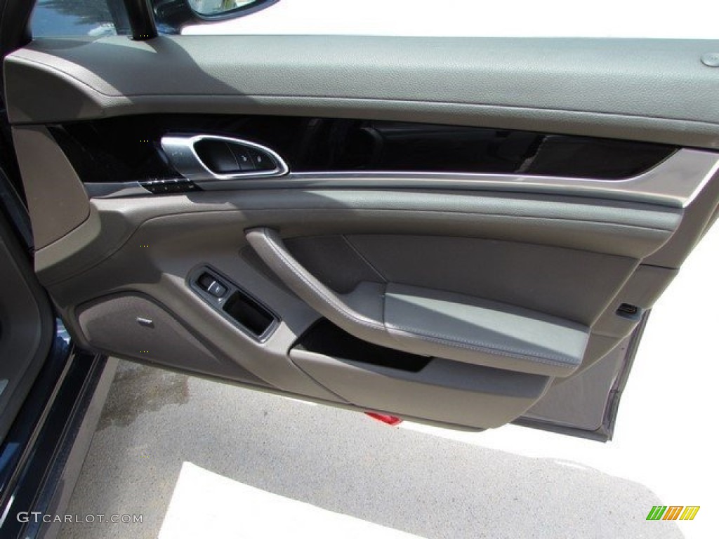 2014 Panamera 4 - Dark Blue Metallic / Black photo #19