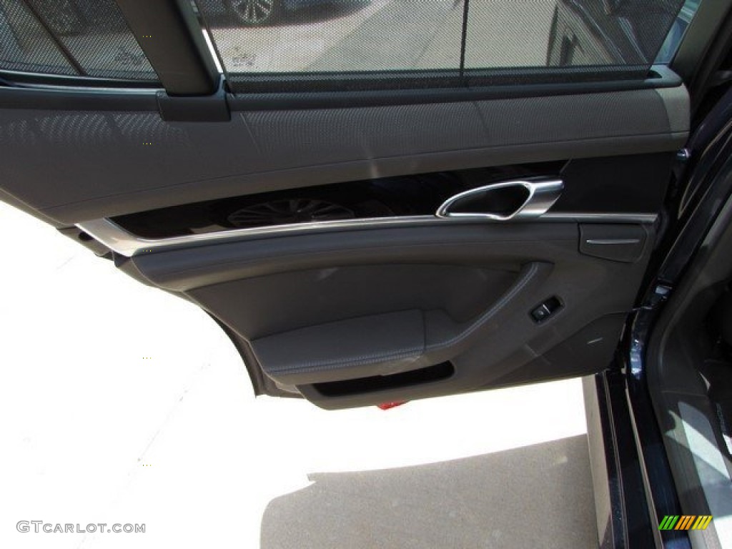 2014 Panamera 4 - Dark Blue Metallic / Black photo #21