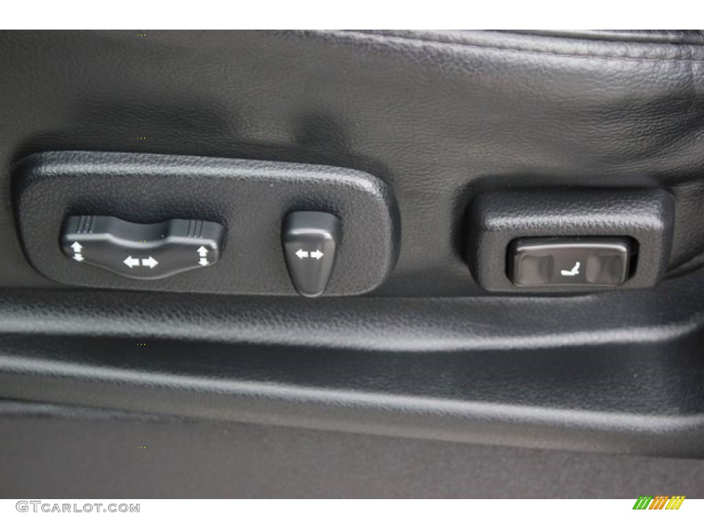 2008 QX 56 - Silver Graphite Gray / Charcoal photo #18