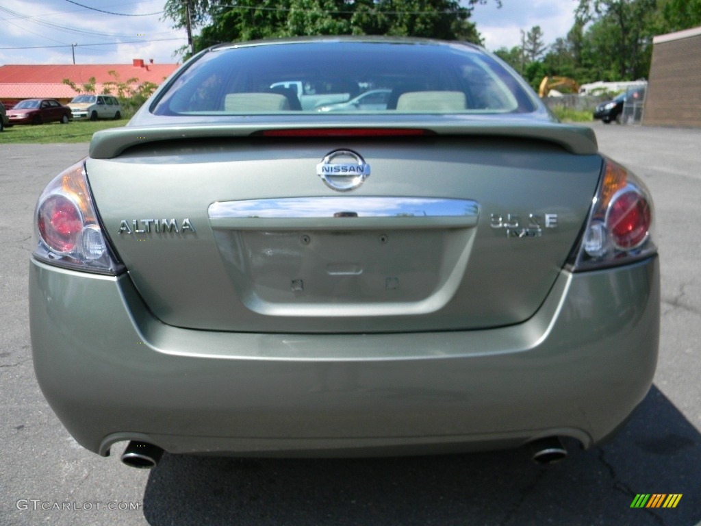 2007 Altima 3.5 SE - Metallic Jade / Blond photo #9