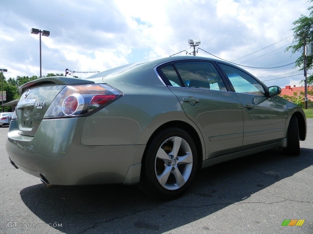 2007 Altima 3.5 SE - Metallic Jade / Blond photo #10
