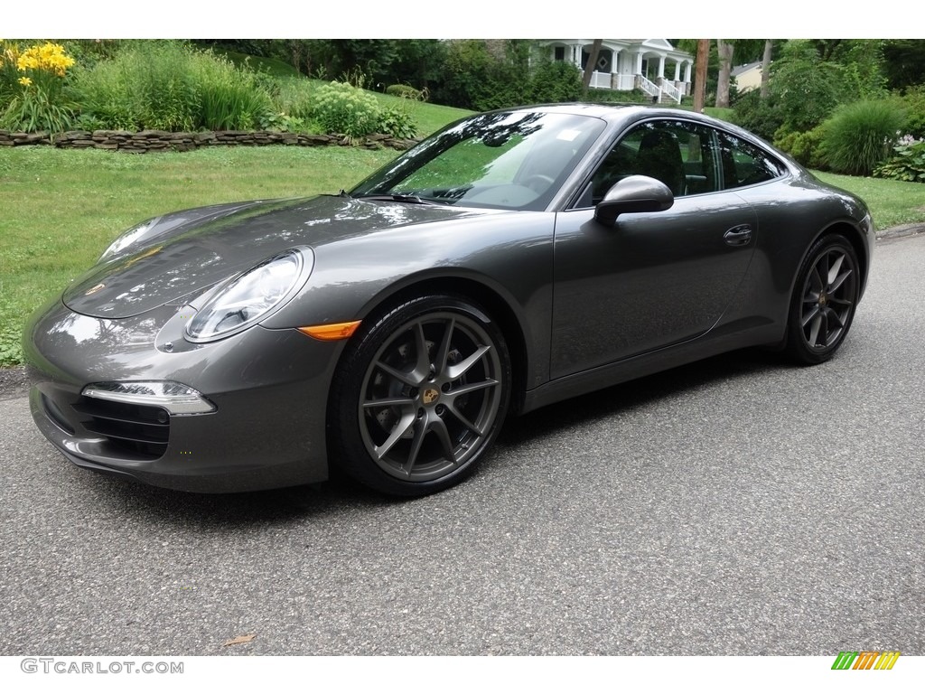 Agate Grey Metallic Porsche 911