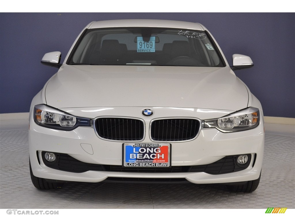 2013 3 Series 320i Sedan - Mineral White Metallic / Black photo #2
