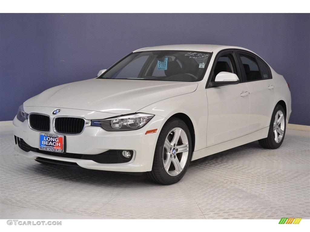2013 3 Series 320i Sedan - Mineral White Metallic / Black photo #3
