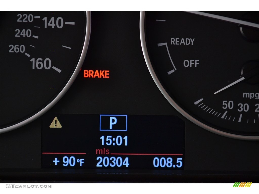 2013 3 Series 320i Sedan - Mineral White Metallic / Black photo #26