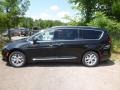 2017 Brilliant Black Crystal Pearl Chrysler Pacifica Touring L Plus  photo #3