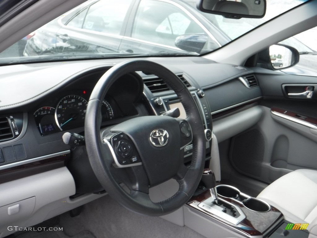 2013 Camry XLE - Magnetic Gray Metallic / Ash photo #13