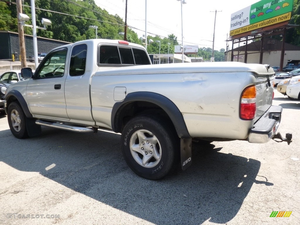 2004 Tacoma V6 Xtracab 4x4 - Mystic Gold Metallic / Oak photo #11