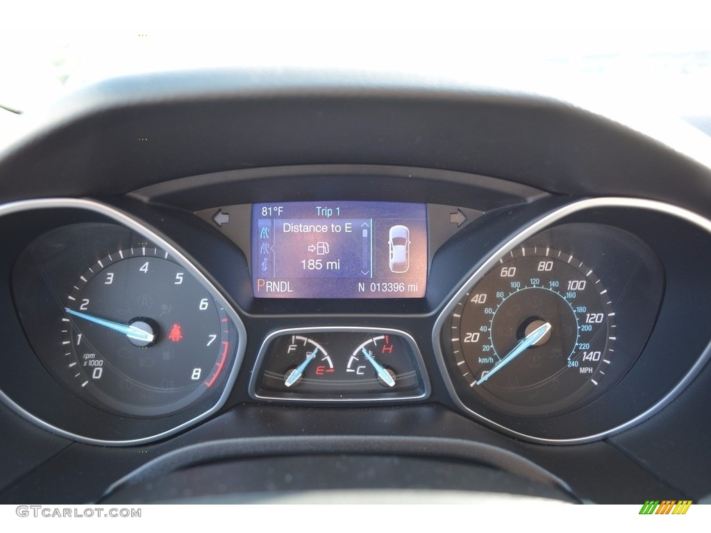 2014 Focus SE Hatchback - Ingot Silver / Charcoal Black photo #37