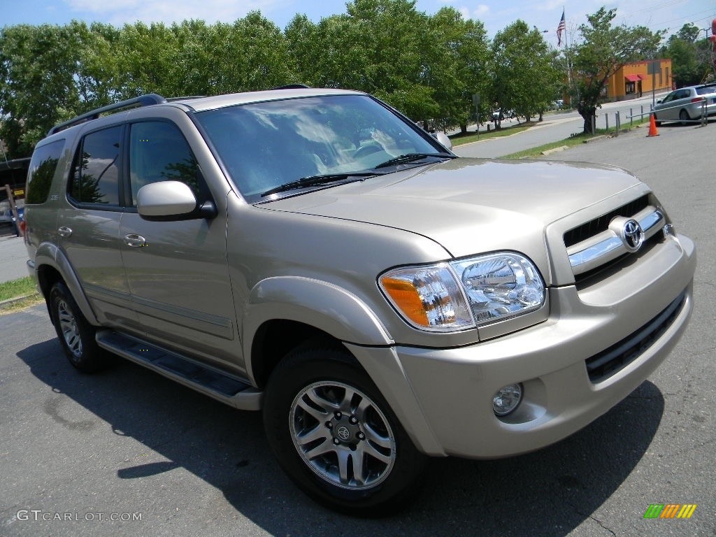 2006 Toyota Sequoia SR5 4WD Exterior Photos