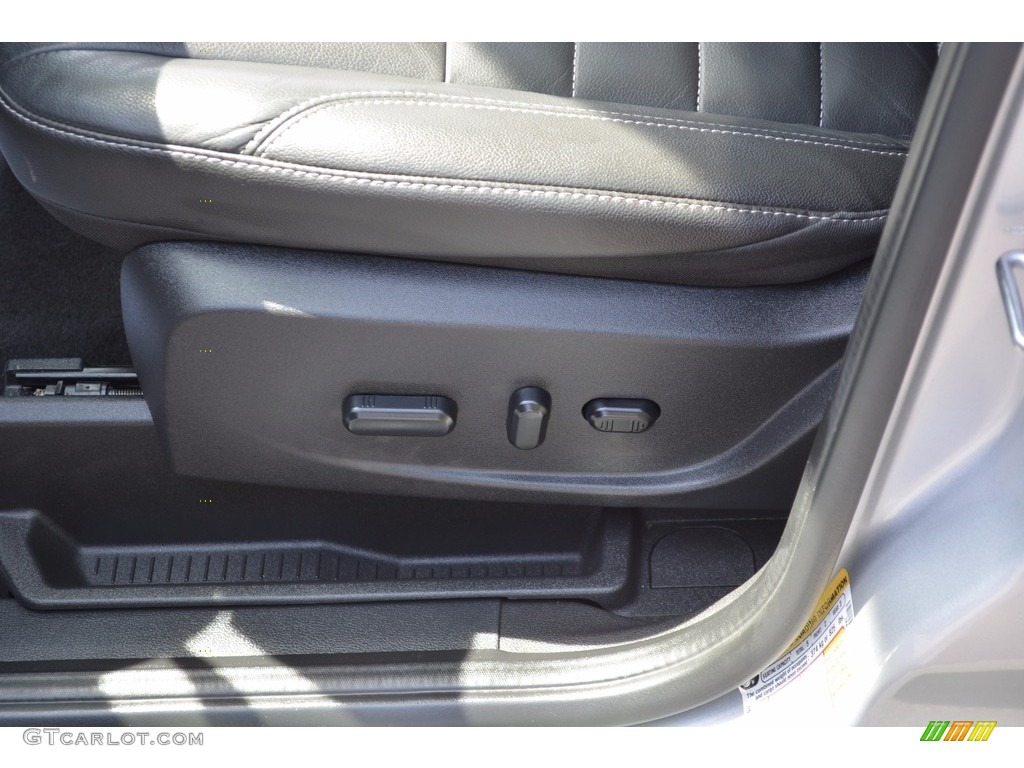 2015 C-Max Hybrid SEL - Ingot Silver Metallic / Charcoal Black photo #27