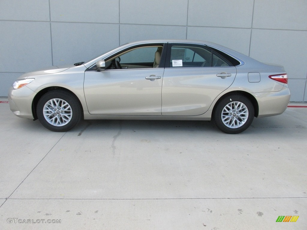 Creme Brulee Mica 2017 Toyota Camry LE Exterior Photo #114776129