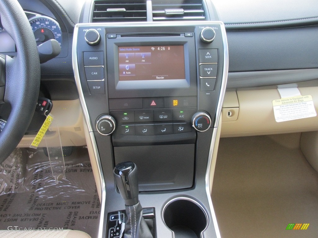 2017 Toyota Camry LE Controls Photo #114776480