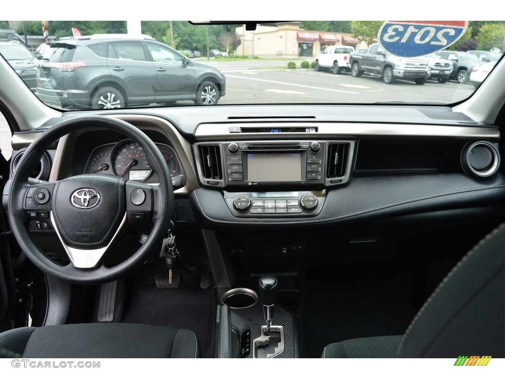 2013 RAV4 XLE AWD - Black / Black photo #12