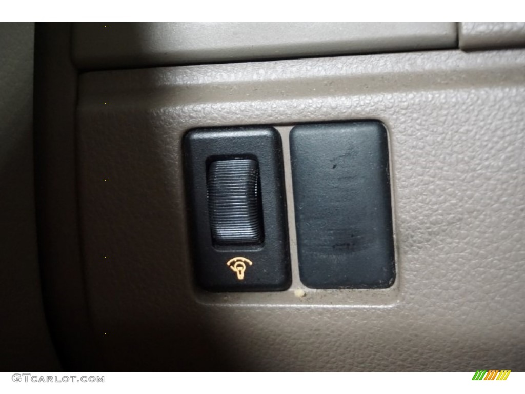 2004 Altima 2.5 S - Velvet Beige / Blond photo #31