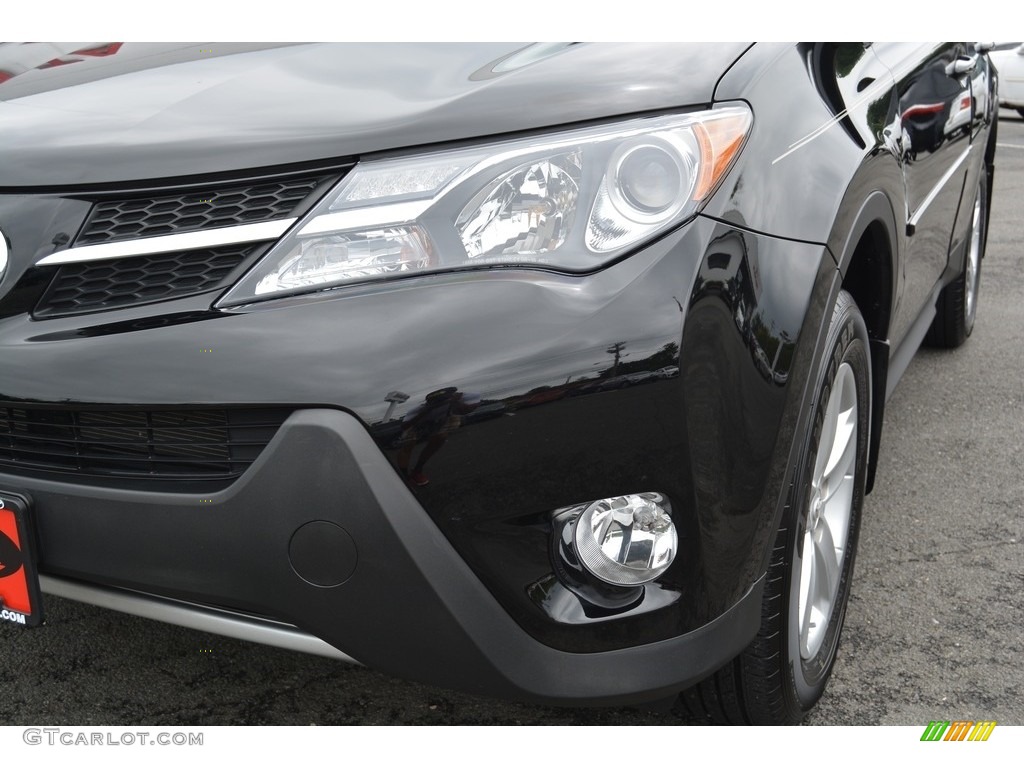2013 RAV4 XLE AWD - Black / Black photo #28