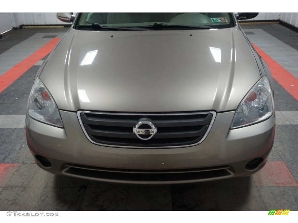 2004 Altima 2.5 S - Velvet Beige / Blond photo #46