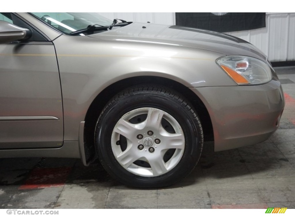 2004 Altima 2.5 S - Velvet Beige / Blond photo #47