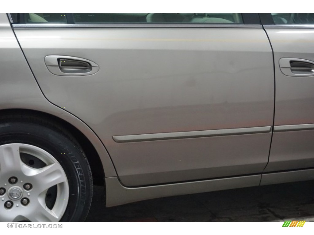 2004 Altima 2.5 S - Velvet Beige / Blond photo #54
