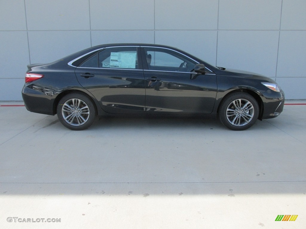 2017 Camry SE - Cosmic Gray Mica / Black photo #3