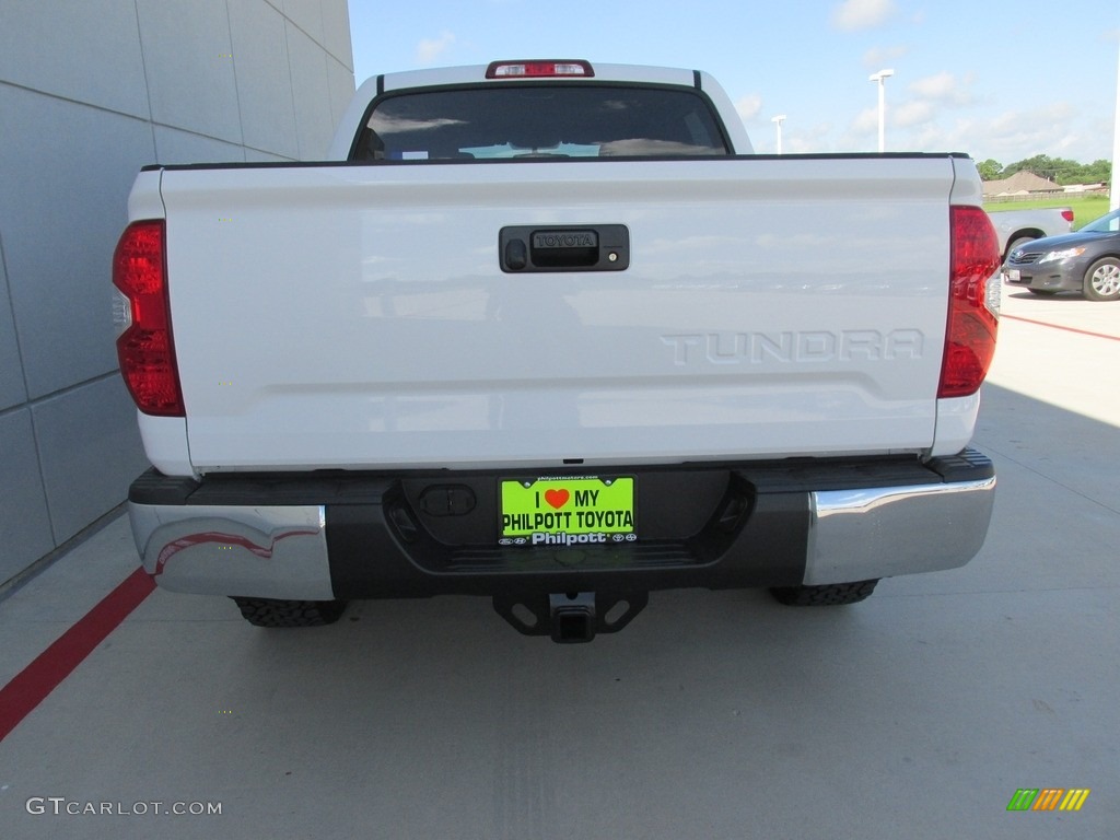 2016 Tundra SR5 CrewMax 4x4 - Super White / Black photo #5