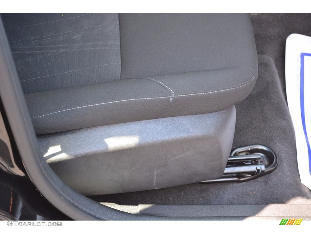 2015 Focus SE Hatchback - Tuxedo Black Metallic / Charcoal Black photo #26