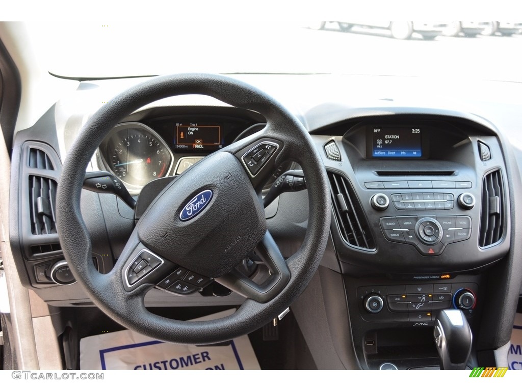 2015 Focus SE Hatchback - Tuxedo Black Metallic / Charcoal Black photo #27