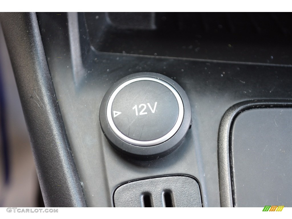 2015 Focus SE Hatchback - Tuxedo Black Metallic / Charcoal Black photo #32