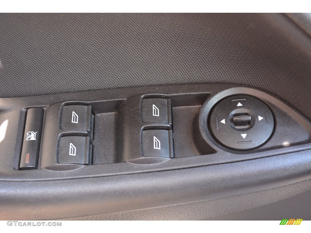 2015 Focus SE Hatchback - Tuxedo Black Metallic / Charcoal Black photo #42