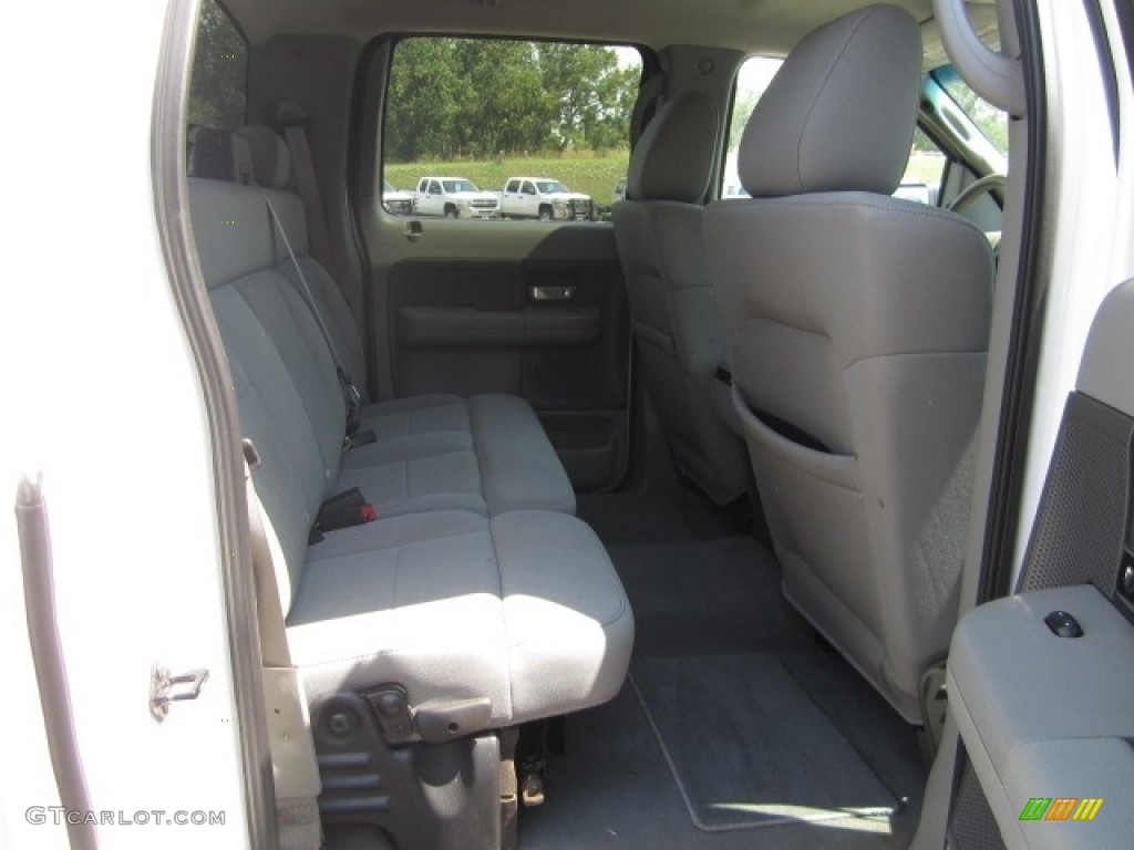 2004 F150 XLT SuperCrew 4x4 - Oxford White / Medium/Dark Flint photo #16