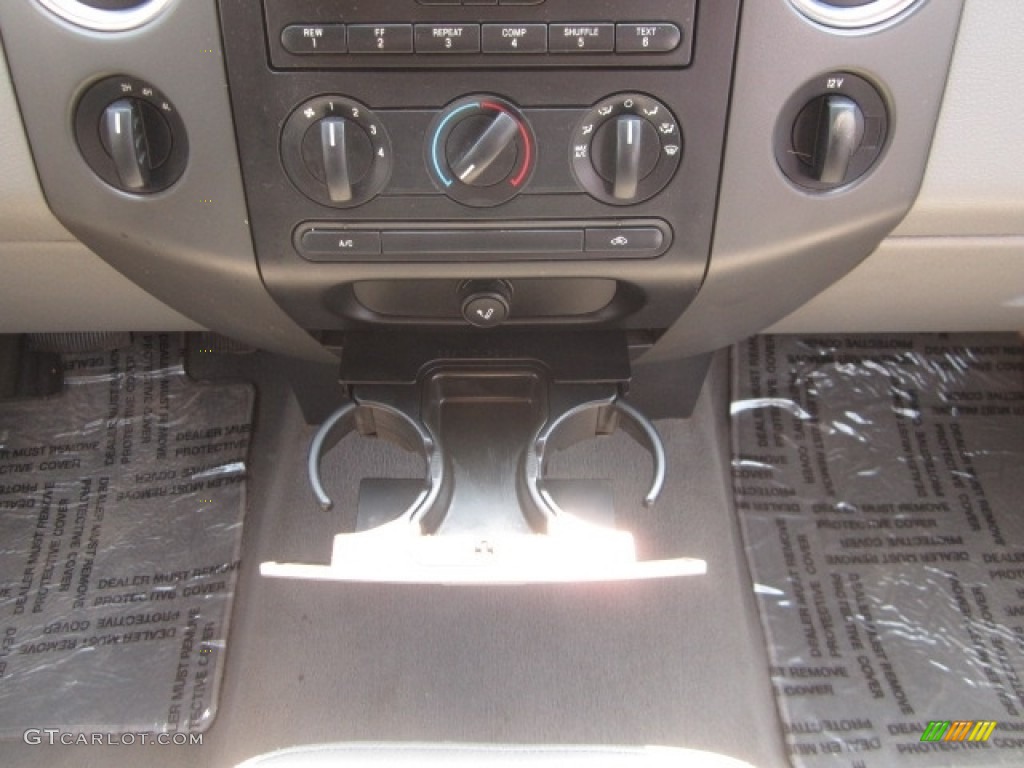 2004 F150 XLT SuperCrew 4x4 - Oxford White / Medium/Dark Flint photo #22