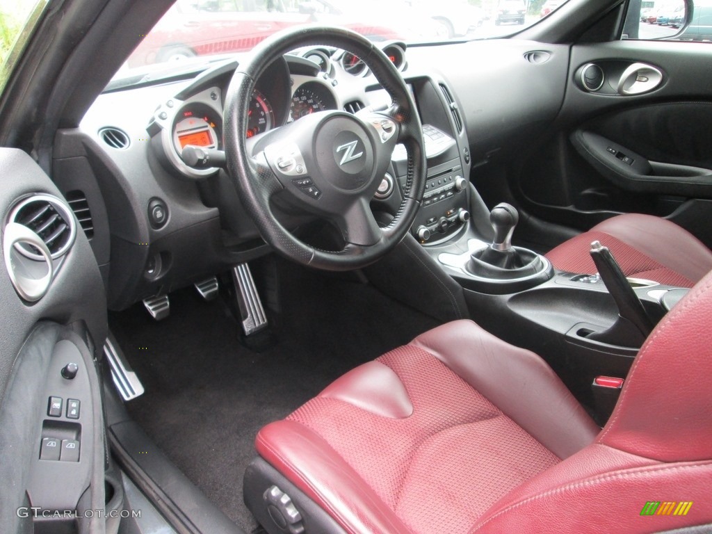 2010 Nissan 370Z Touring Roadster Interior Color Photos
