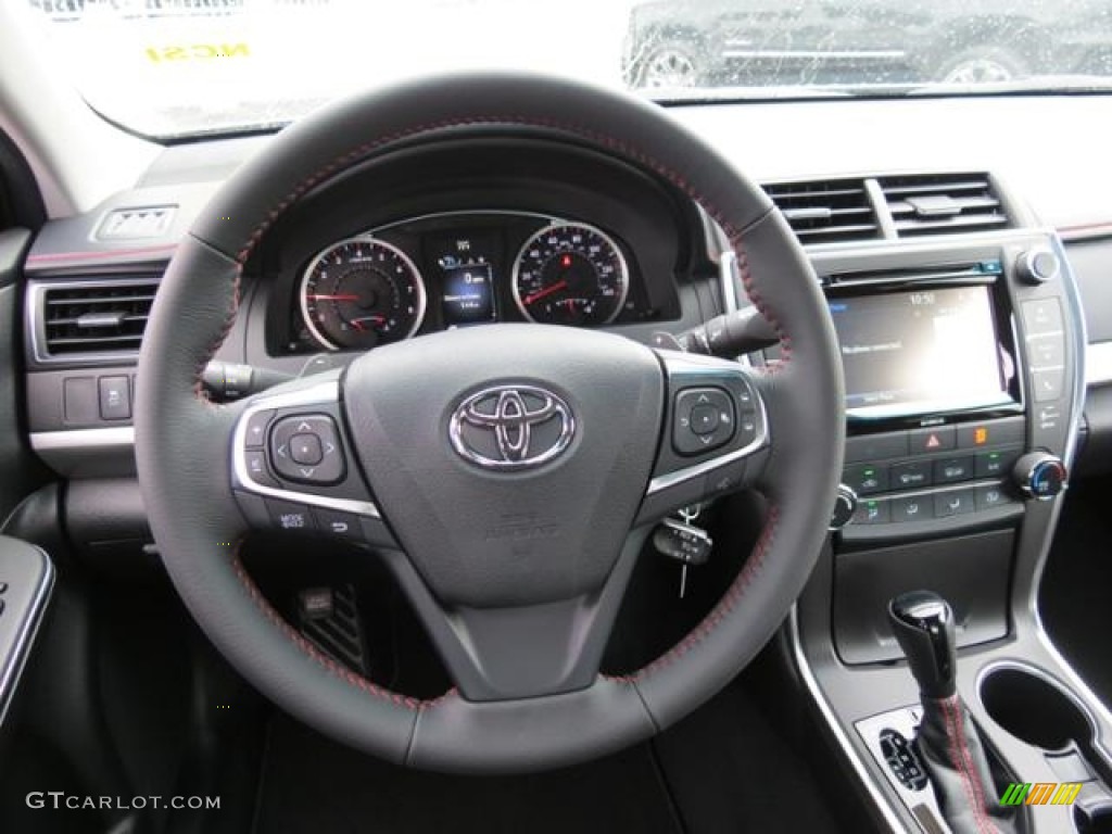 2017 Toyota Camry SE Black Steering Wheel Photo #114804931