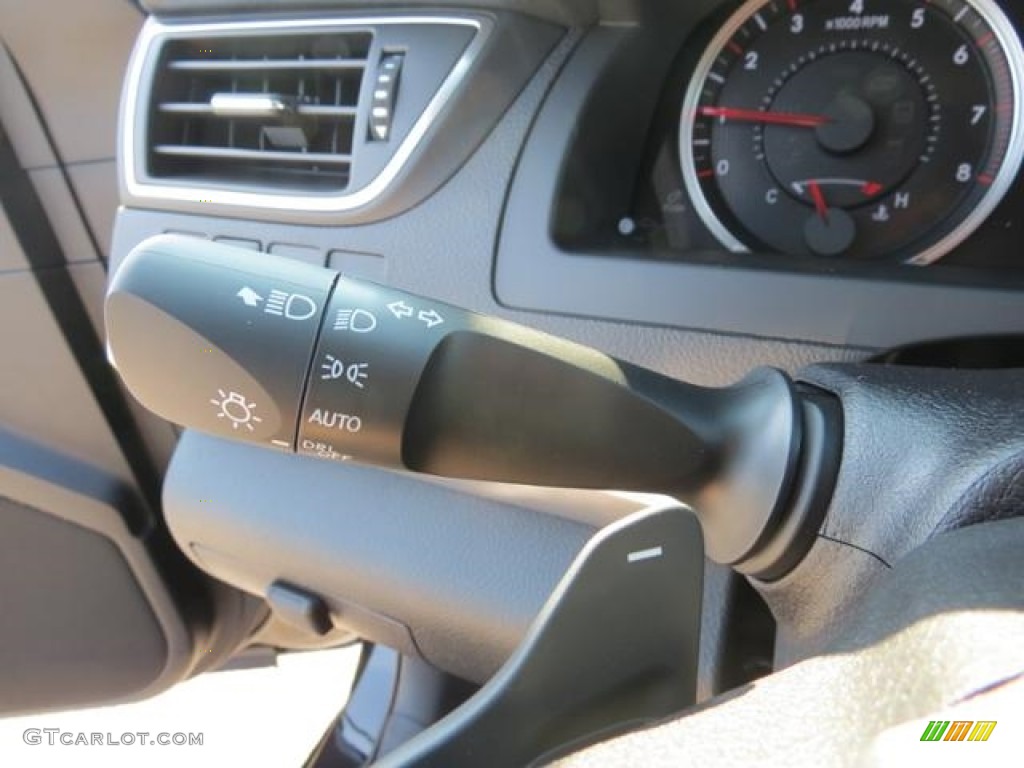 2017 Toyota Camry XSE Controls Photo #114806581