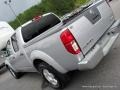 2006 Radiant Silver Nissan Frontier LE Crew Cab 4x4  photo #32