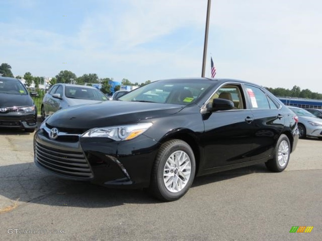 2017 Camry LE - Midnight Black Metallic / Almond photo #3