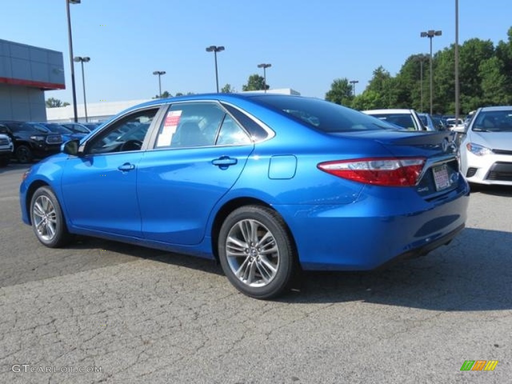 Blue Streak Metallic 2017 Toyota Camry SE Exterior Photo #114809815